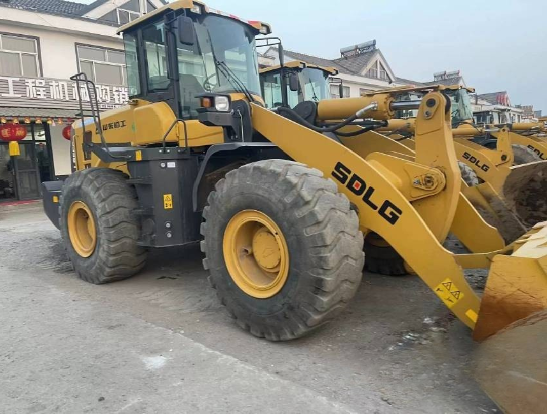 SDLG L956F 5-Ton Heavy-Duty Wheel Loader | Construction & Mining Equipment for Sale